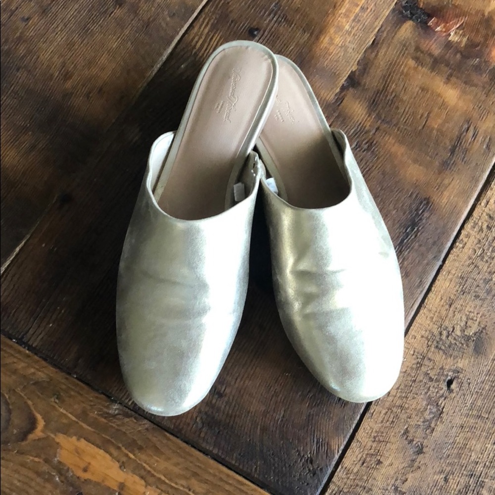Gold mules